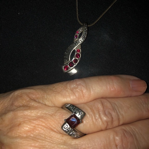 Harley Davison necklace and ring - Picture 6 of 7